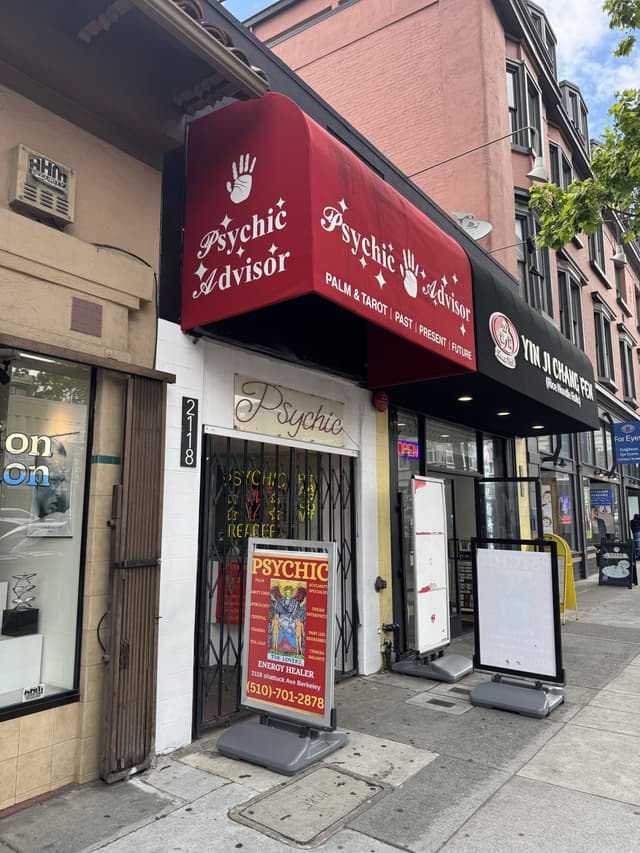 Psychic Advisor store with awning
